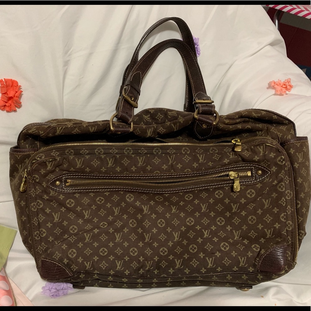 SOLD. Louis Vuitton mini sac langer laptop w/PAD